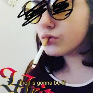 Meet your Posher, Nomie